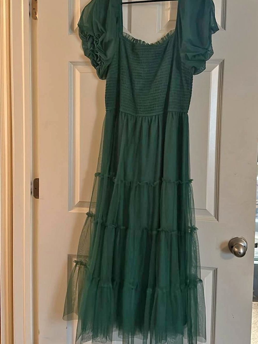 Women's Emerald Green Puff-Sleeve Tiered Maxi Dress